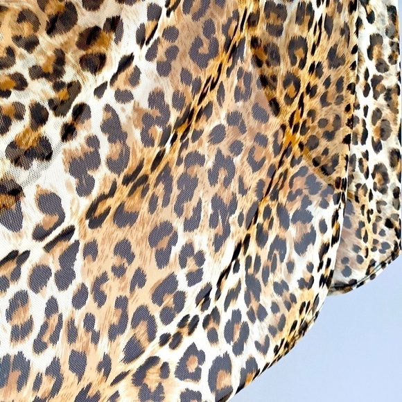 TMG leopard bathing suit cover up great for cruise Awesome animal print Medium
C - Picture 5 of 10